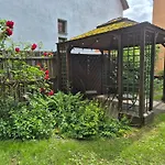 Zentrale Ruhige Mit Eigenem Garten Und Grillecke Nahe Klinikum Daire *