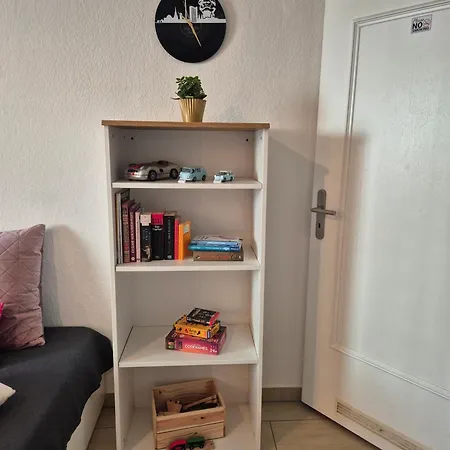 Zentrale Ruhige Mit Eigenem Garten Und Grillecke Nahe Klinikum Апартаменты *