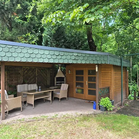 Апартаменты Zentrale Ruhige Mit Eigenem Garten Und Grillecke Nahe Klinikum Хемниц