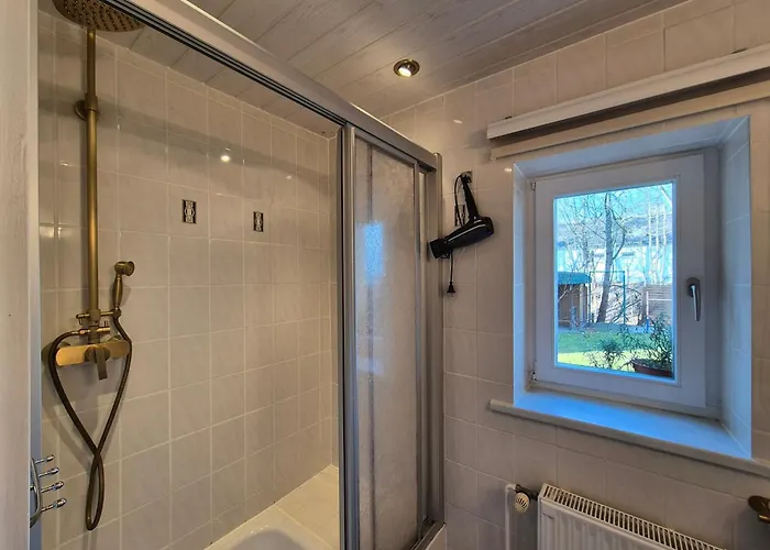 Zentrale Ruhige Mit Eigenem Garten Und Grillecke Nahe Klinikum