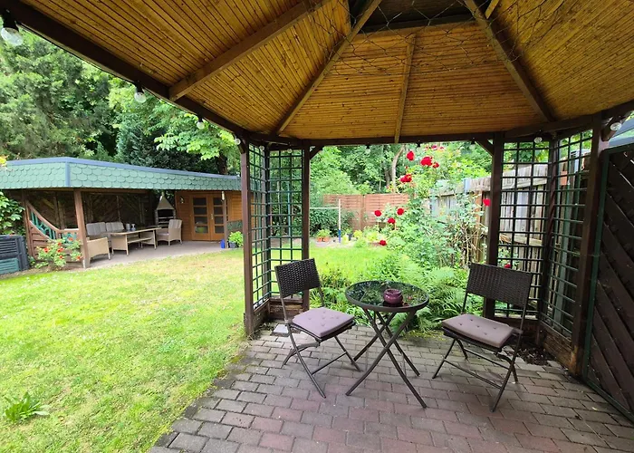 Zentrale Ruhige Mit Eigenem Garten Und Grillecke Nahe Klinikum Appartamento Chemnitz